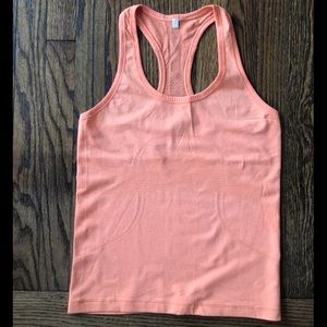 Lululemon racerback running tank, sz 6, Lt Orange